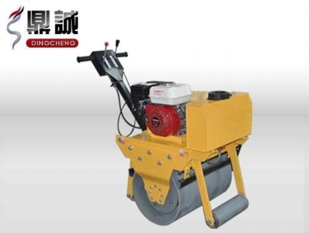 點(diǎn)擊查看詳細(xì)信息<br>標(biāo)題：輕型手扶式單鋼輪壓路機(jī) 閱讀次數(shù)：12835