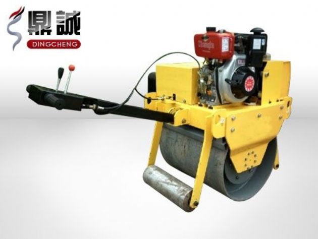 點(diǎn)擊查看詳細(xì)信息<br>標(biāo)題：重型手扶式單鋼輪壓路機(jī) 閱讀次數(shù)：13399