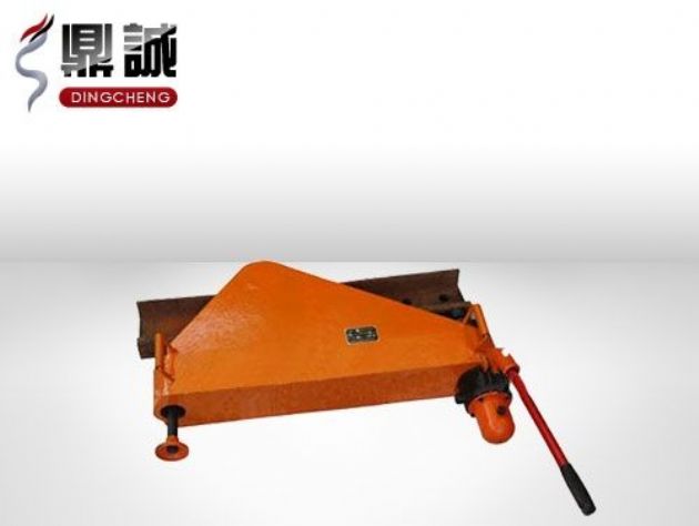 點(diǎn)擊查看詳細(xì)信息<br>標(biāo)題：垂直液壓彎軌機(jī) 閱讀次數(shù)：4479