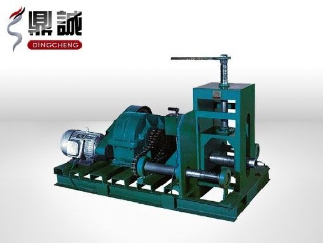 點擊查看詳細信息<br>標題：臥式多功能滾動彎管機 閱讀次數：4805