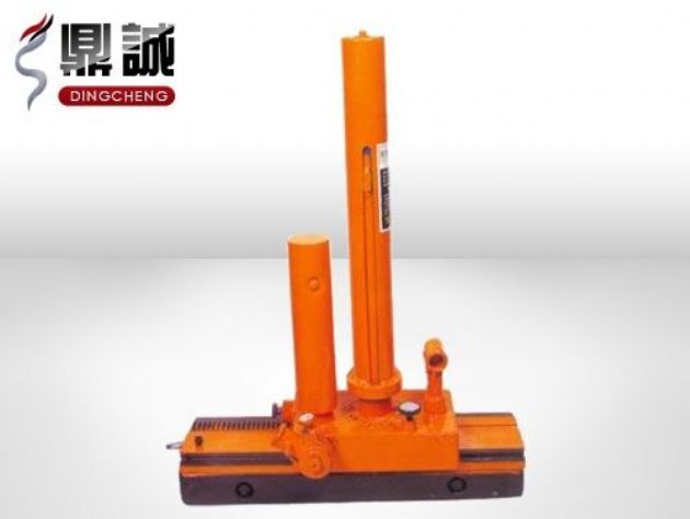 點(diǎn)擊查看詳細(xì)信息<br>標(biāo)題：機(jī)車落軌復(fù)位機(jī) 閱讀次數(shù)：4841