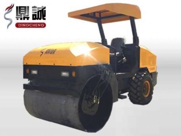 點(diǎn)擊查看詳細(xì)信息<br>標(biāo)題：4噸單鋼輪振動(dòng)壓路機(jī) 閱讀次數(shù)：13662