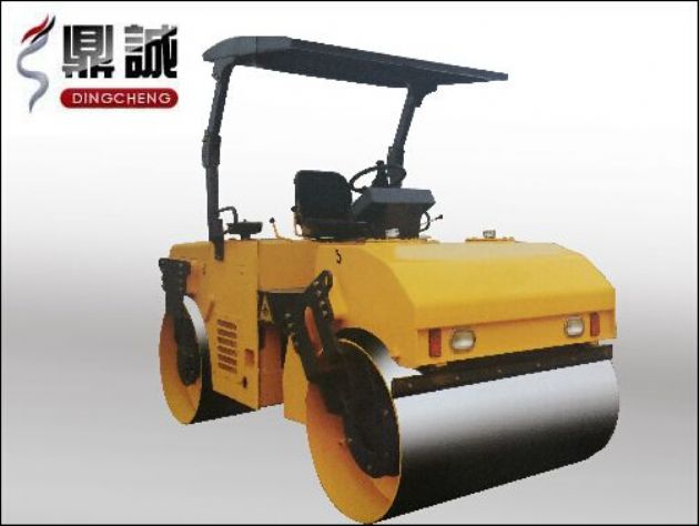 點(diǎn)擊查看詳細(xì)信息<br>標(biāo)題：6噸雙鋼輪振動(dòng)壓路機(jī) 閱讀次數(shù)：13196